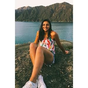 Meet your Posher, Candelaria